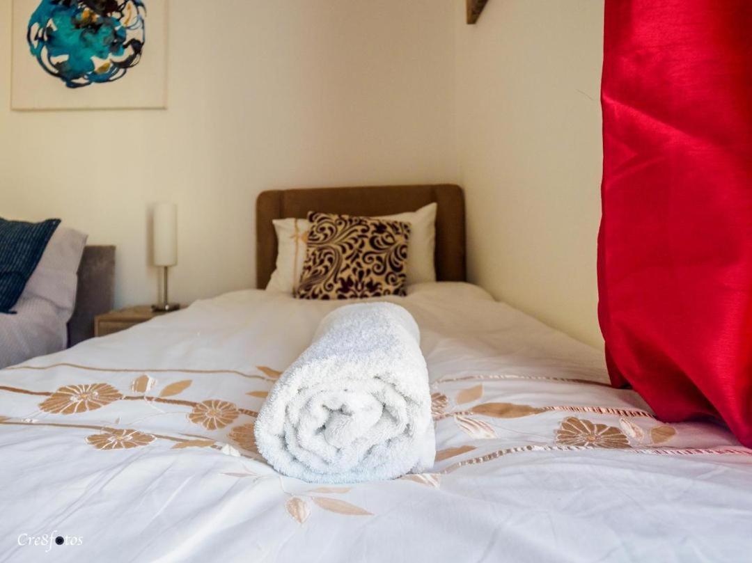 12 Cornwallis Lodge Family Room 2 Stoke-on-Trent Ngoại thất bức ảnh